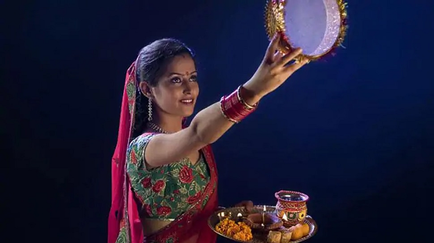 करवा चौथ – पति की लंबी आयु के लिए ऐसे करें करवा चौथ मे पूजा।